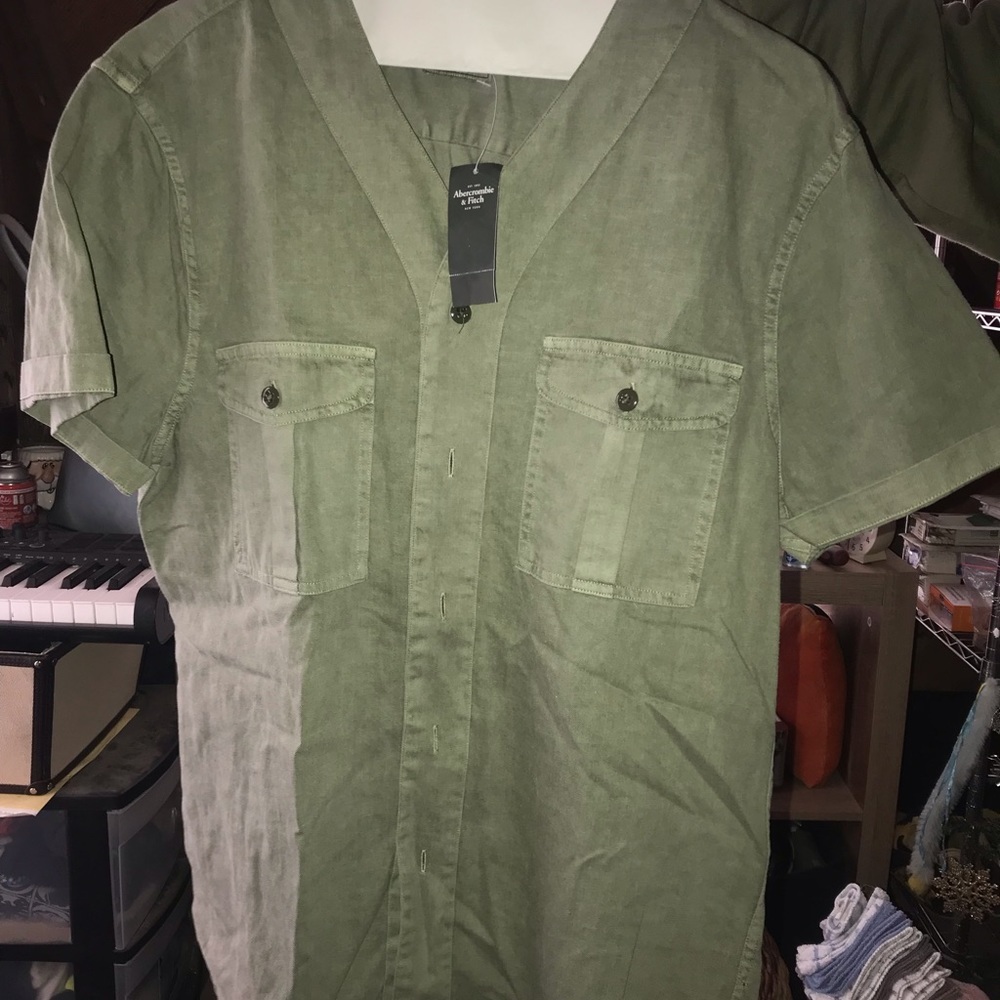 Men’s dress shirt